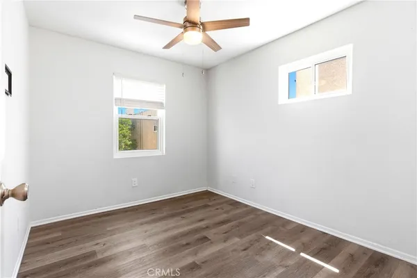 $2,800 | 18209 Sierra Highway, Unit 30, Canyon Country, CA 91351