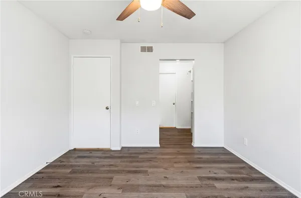 $2,800 | 18209 Sierra Highway, Unit 30, Canyon Country, CA 91351