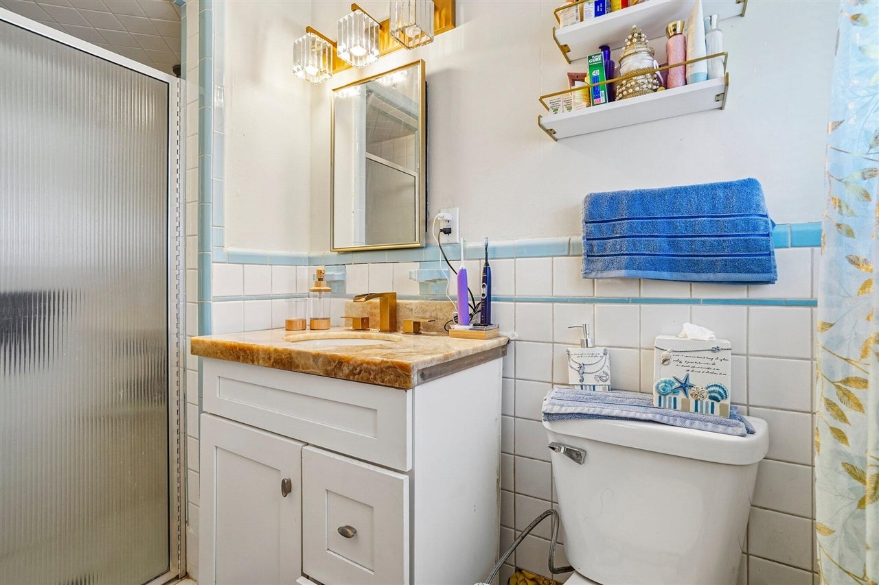 22808 Greenview Road Southfield, MI 48075 - Photo 37 of 44 Gallery Image 37