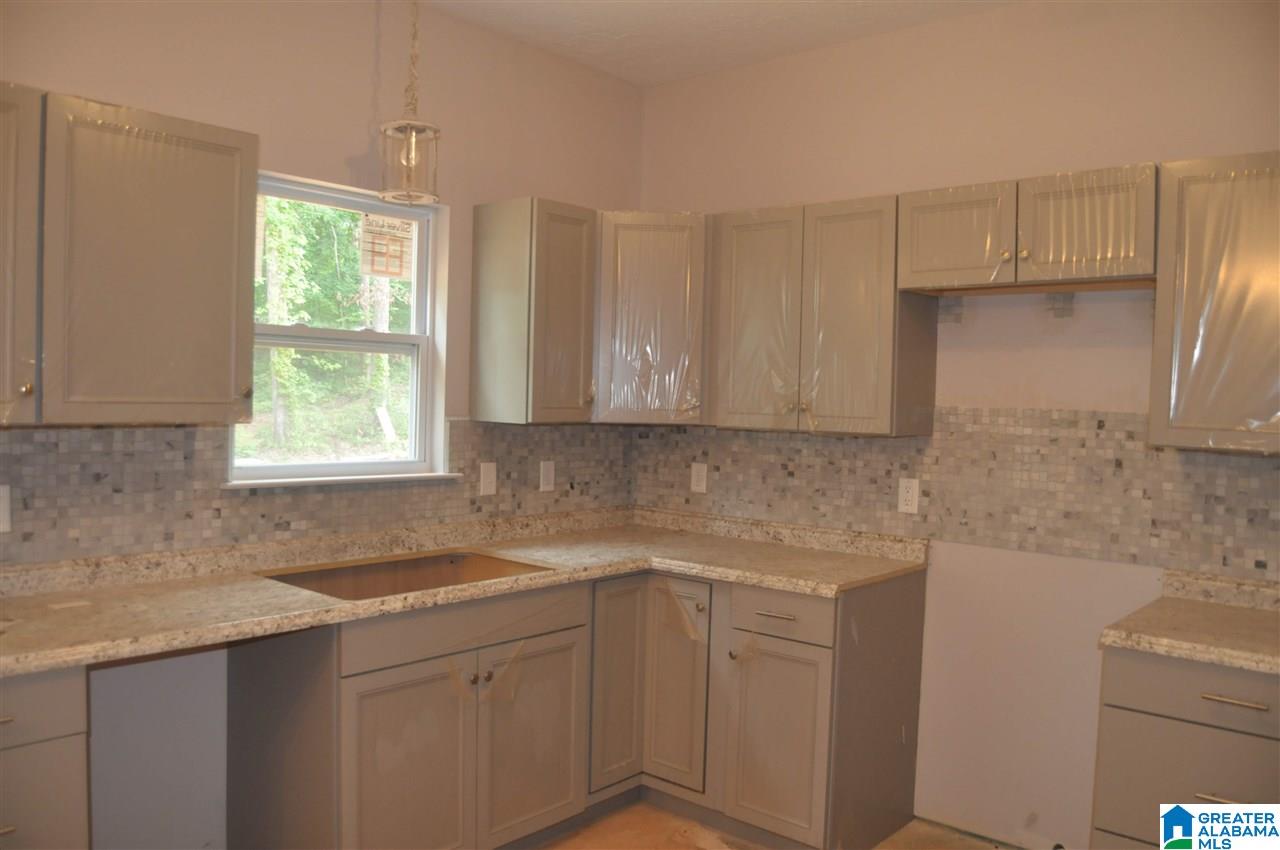 714 Beck Road Oxford, AL 36203 - Photo 4 of 19