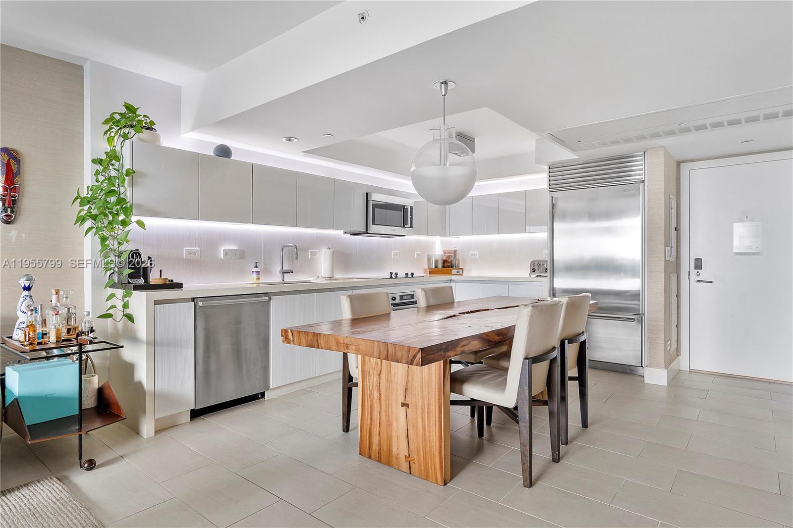 102 24th Street, Unit 1427 Miami Beach, FL 33139 - Photo 12 of 77