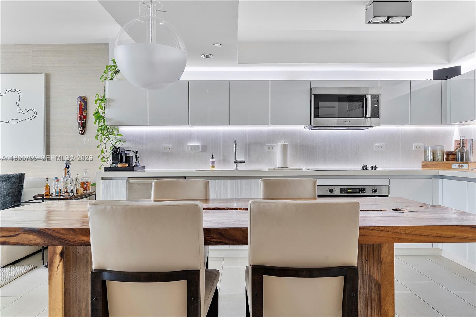 102 24th Street, Unit 1427 Miami Beach, FL 33139 - Photo 15 of 77