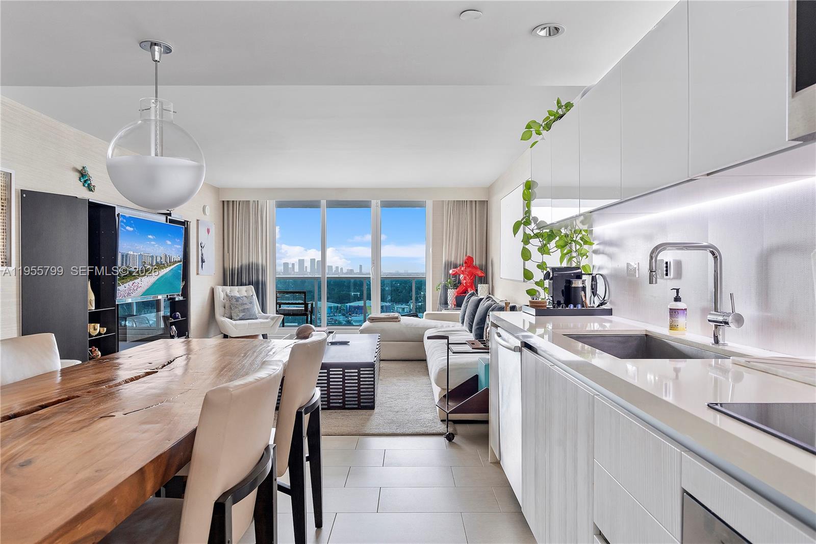 102 24th Street, Unit 1427 Miami Beach, FL 33139 - Photo 16 of 77