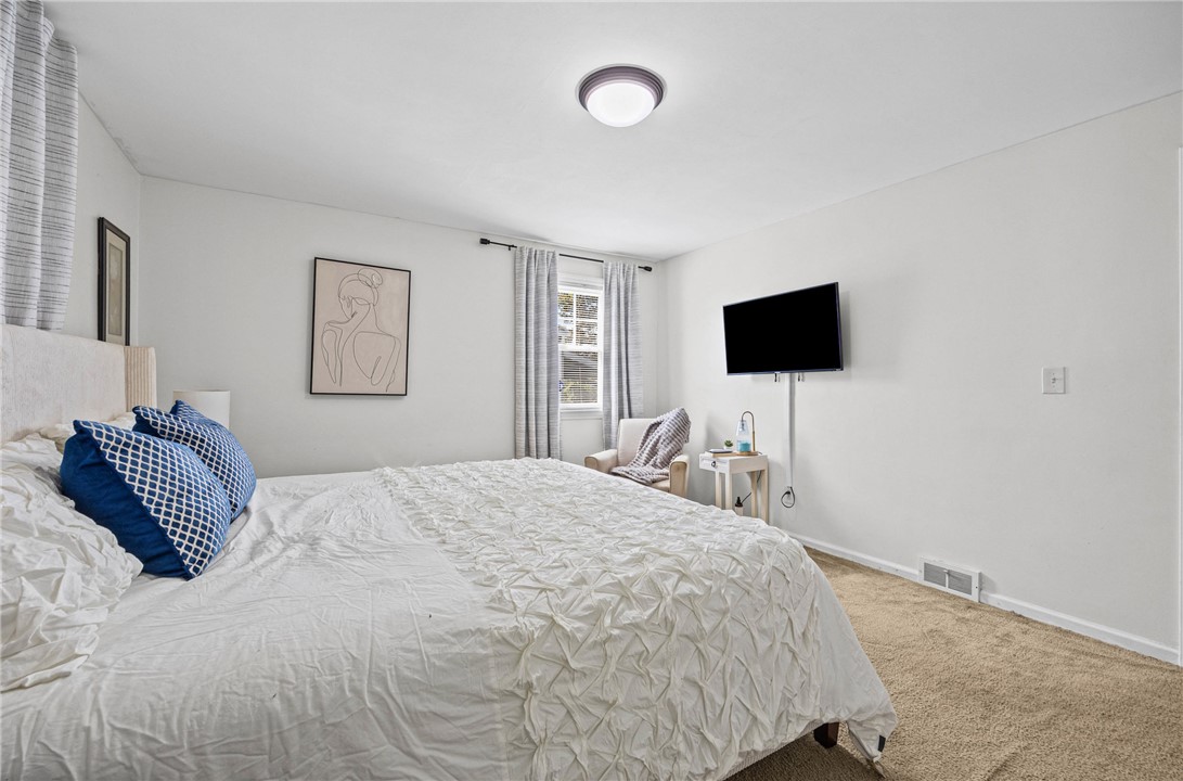60 Gray Street Rochester, NY 14609 - Photo 13 of 25 Gallery Image 13
