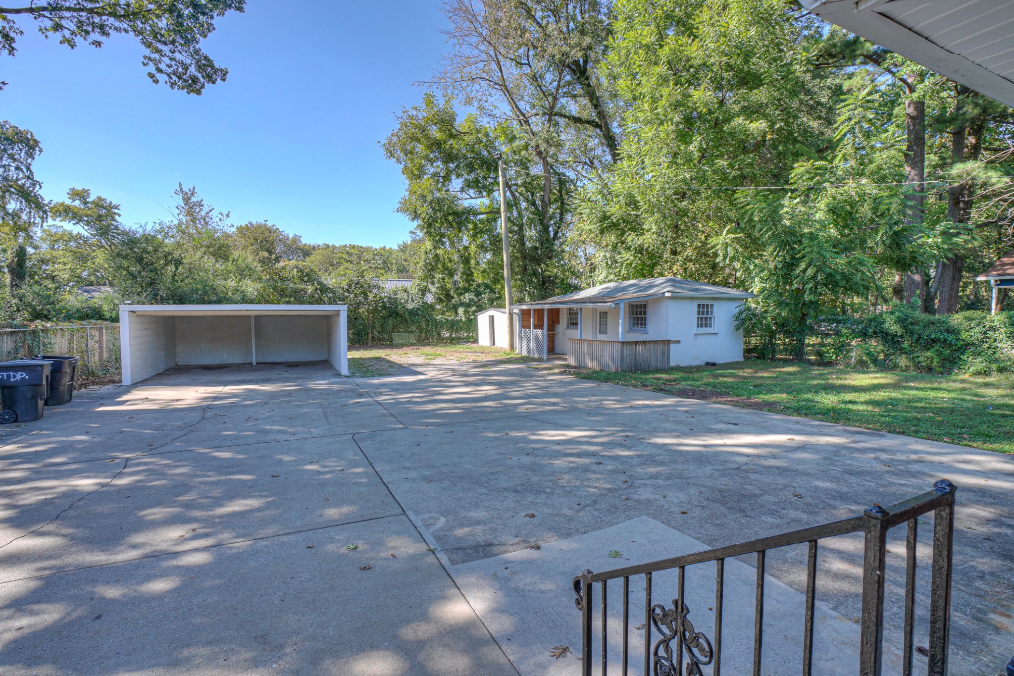 1827 Middle Tennessee Boulevard Murfreesboro, TN 37130 - Photo 4 of 21 a view of a house with backyard and trees