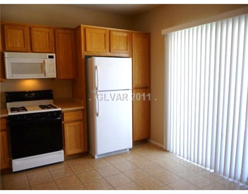 3048 Monroe Park Road Henderson, NV 89052 - Photo 3 of 22 Kitchen.