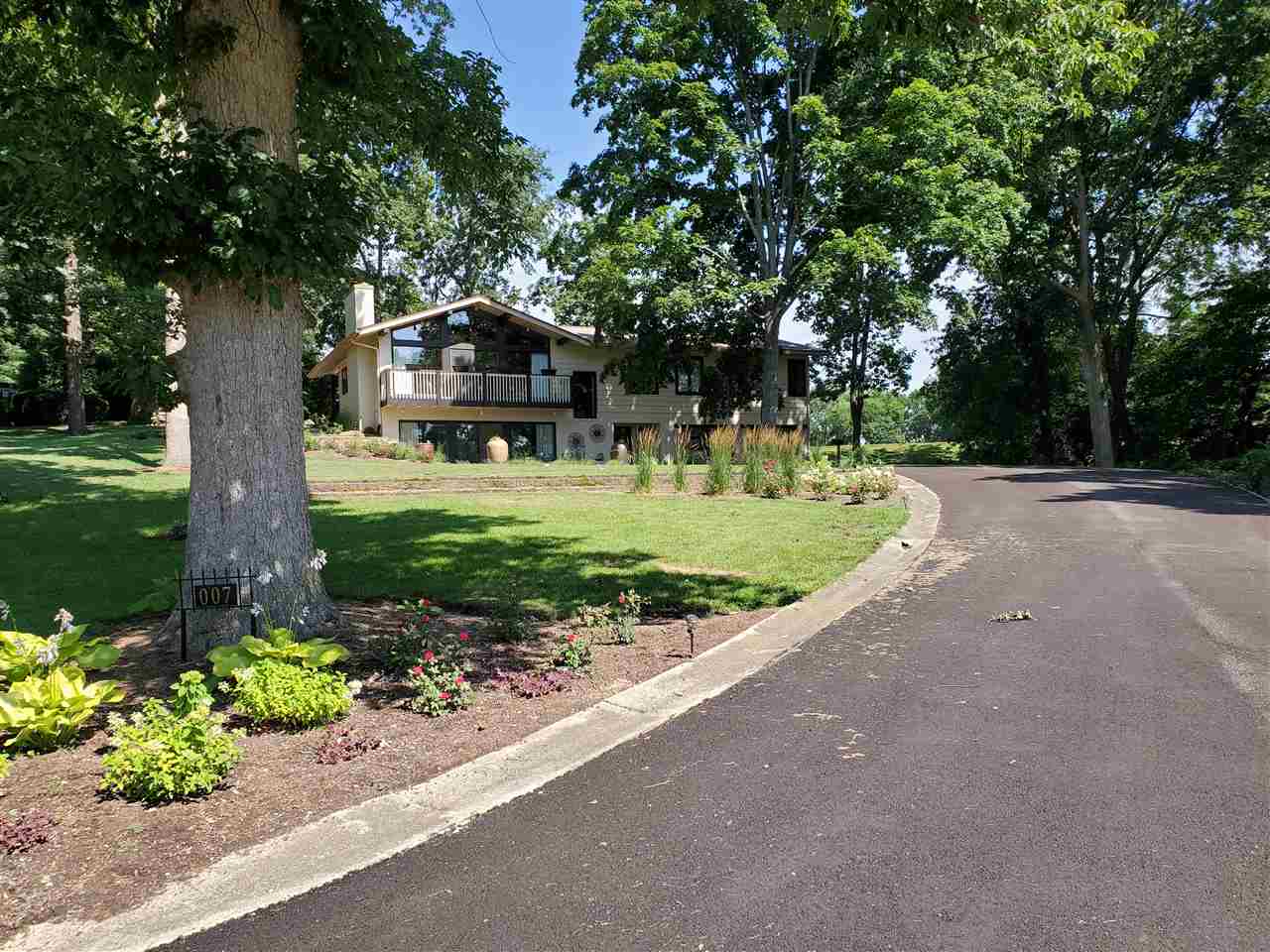 7 Fair Oaks Street Springfield, IL 62704 - Photo 2 of 36 Gallery Image 2