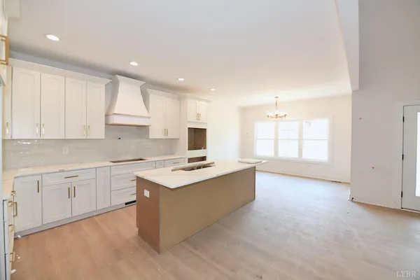$769,900 | 165 Sassafras Court, Moneta, VA 24121