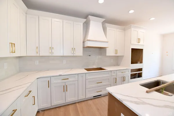 $769,900 | 165 Sassafras Court, Moneta, VA 24121