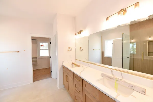 $769,900 | 165 Sassafras Court, Moneta, VA 24121