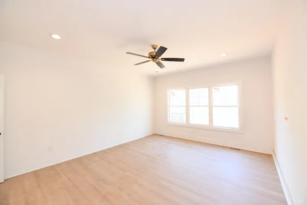 $769,900 | 165 Sassafras Court, Moneta, VA 24121