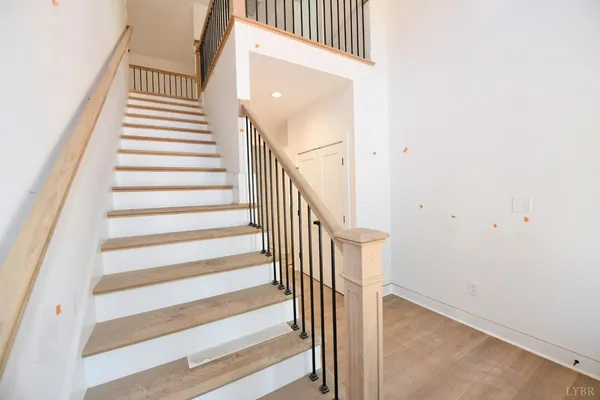 $769,900 | 165 Sassafras Court, Moneta, VA 24121