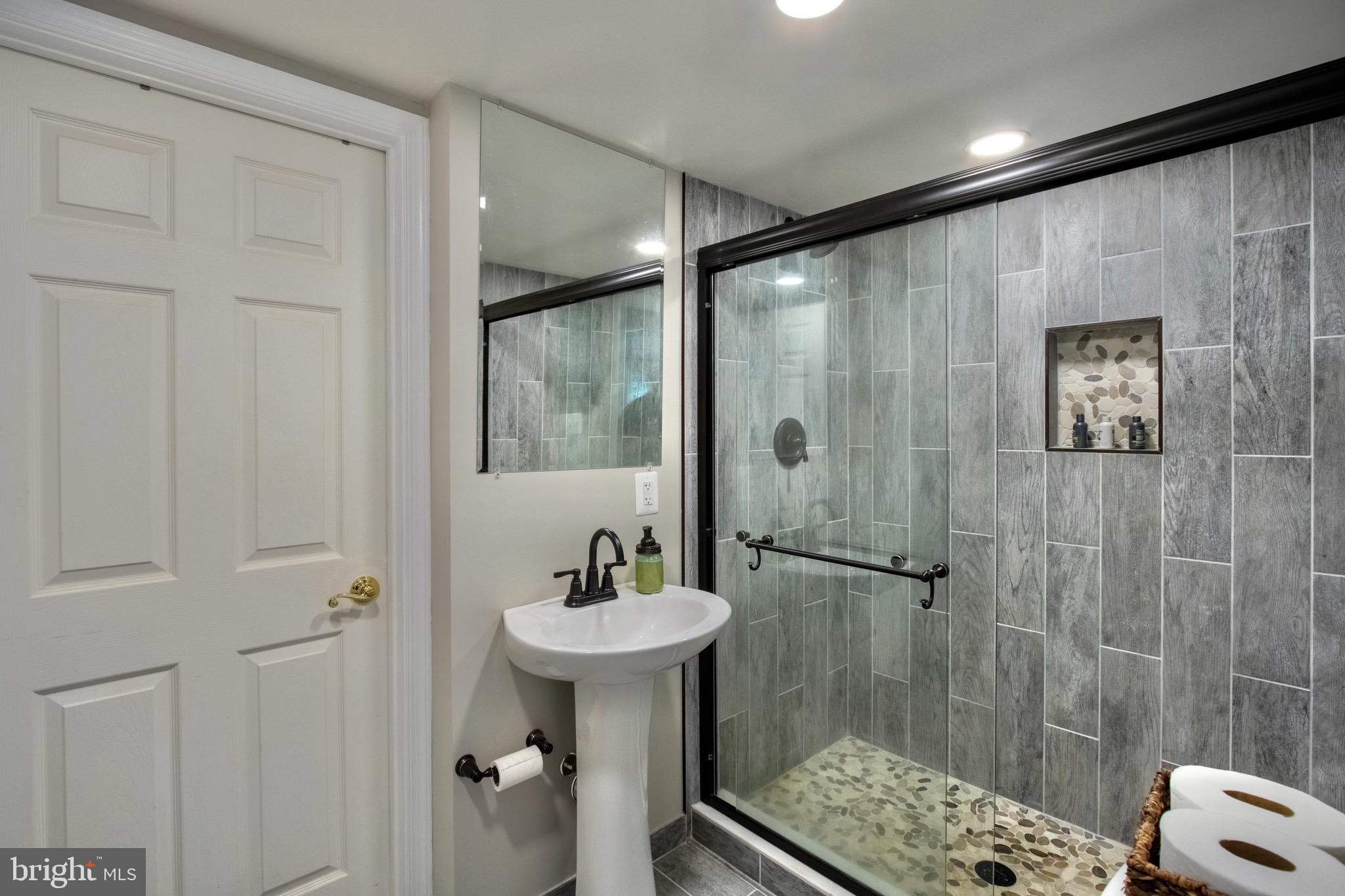 5268 O'Faly Road Fairfax, VA 22030 - Photo 41 of 67 Gallery Image 41