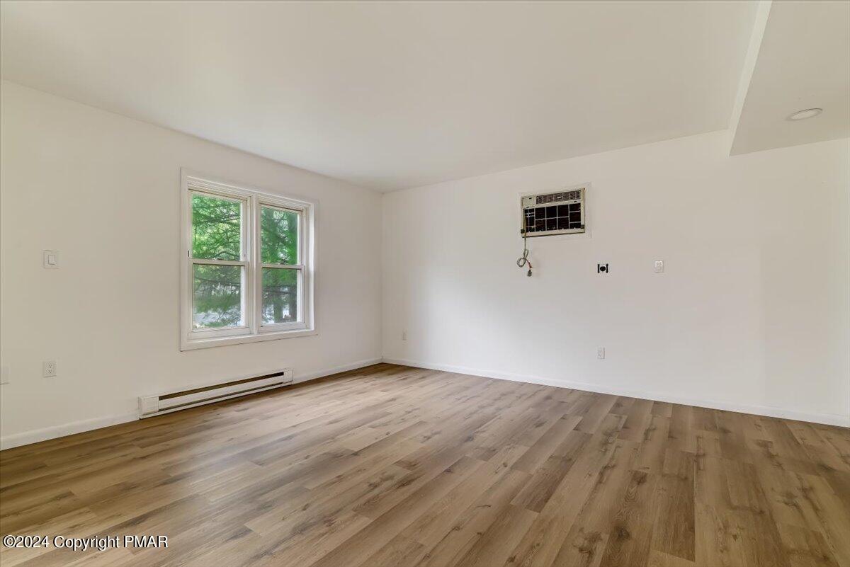 4860 Pine Ridge Drive East Bushkill, PA 18324 - Photo 17 of 55 4860 W Pine Ridge Drive