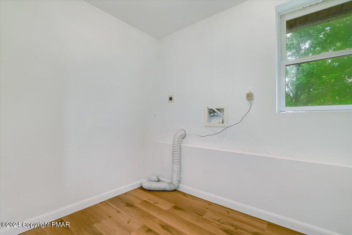 4860 Pine Ridge Drive East Bushkill, PA 18324 - Photo 39 of 55 4860 W Pine Ridge Drive