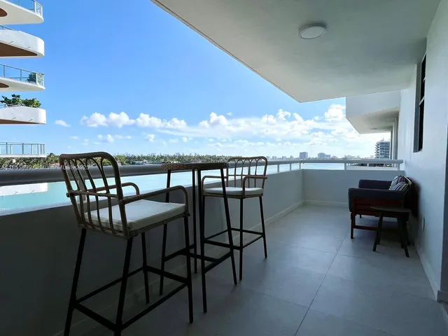 $4,000 | 6820 Indian Creek Drive, Unit 5C, Miami Beach, FL 33141