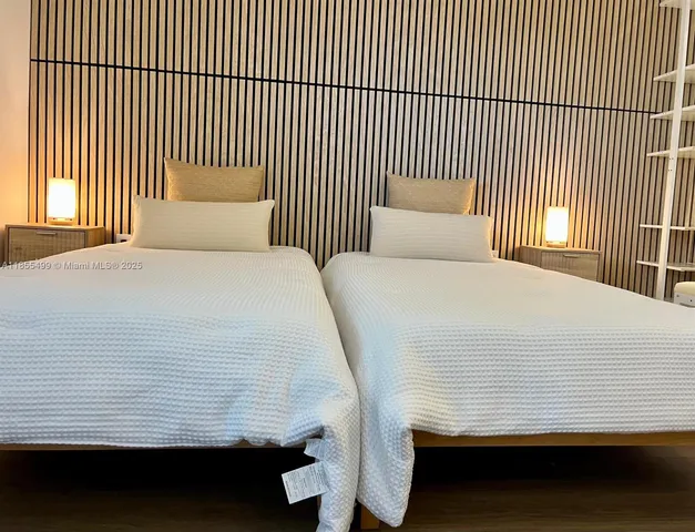 $4,000 | 6820 Indian Creek Drive, Unit 5C, Miami Beach, FL 33141