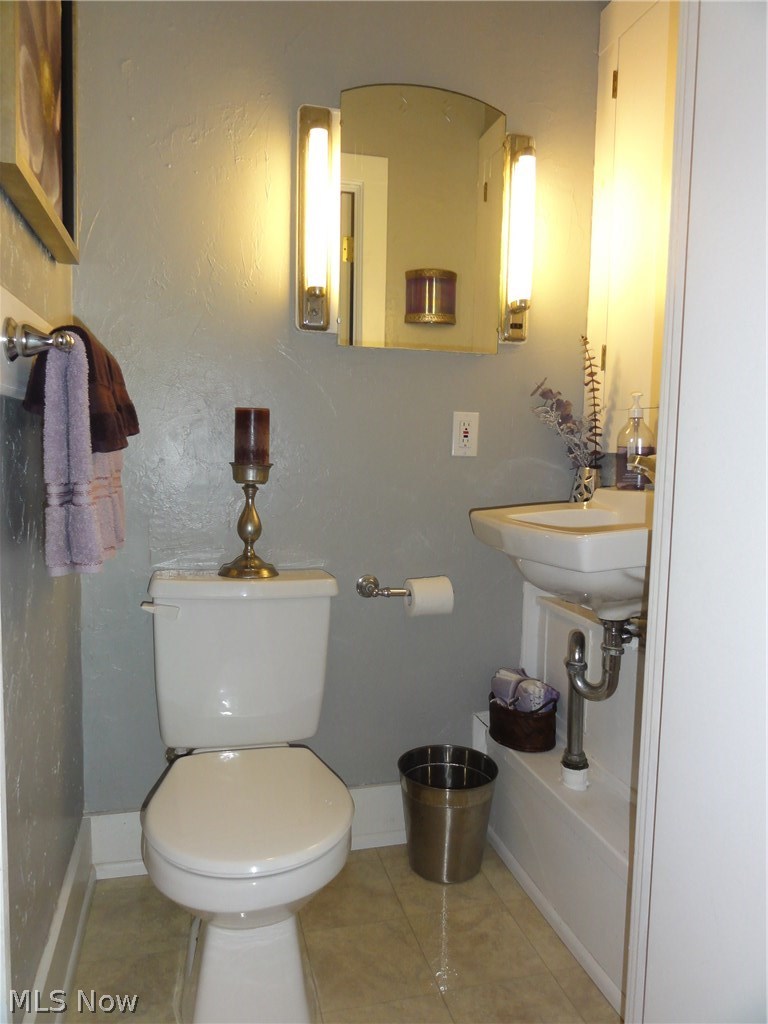 2566 Canton Road Akron, OH 44312 - Photo 18 of 29