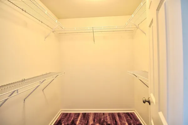 $2,650 | 2378 Georgetown Circle, Aurora, IL 60503