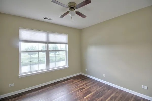 $2,650 | 2378 Georgetown Circle, Aurora, IL 60503