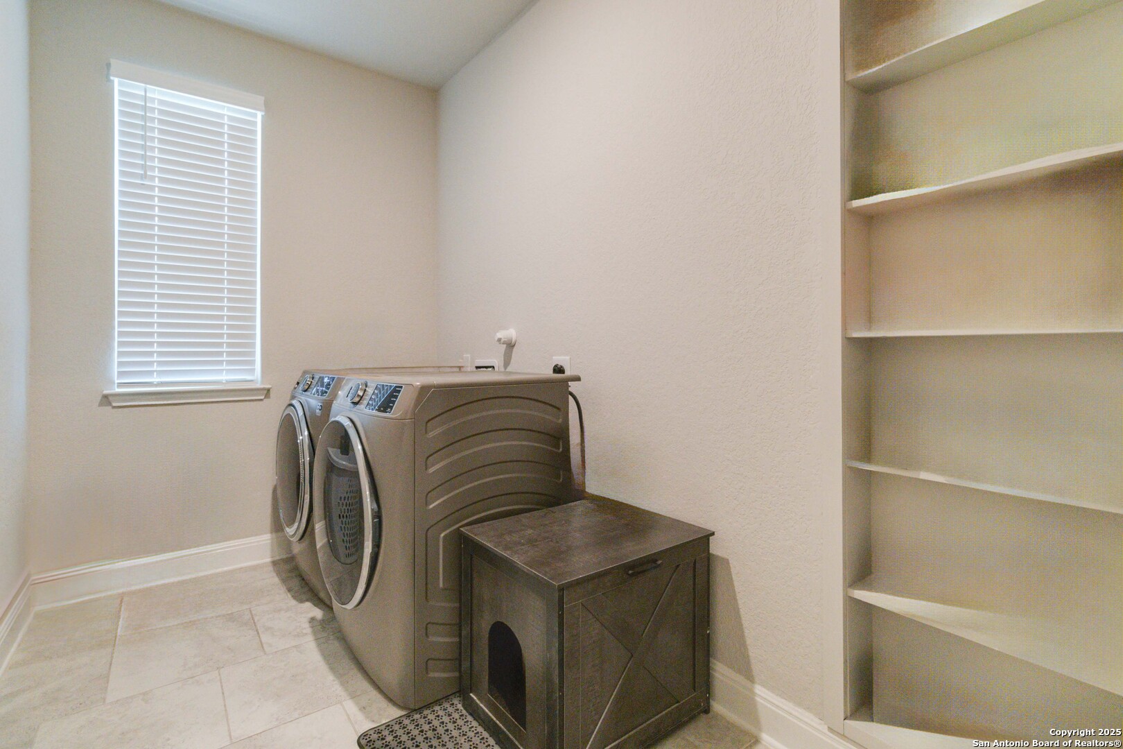 2210 Castello Way San Antonio, TX 78259 - Photo 42 of 48 a utility room with washer and dryer