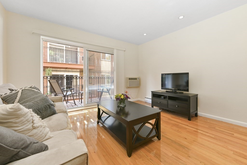 25 Custer Street, Unit 106 Boston, MA 02130 - Photo 3 of 22