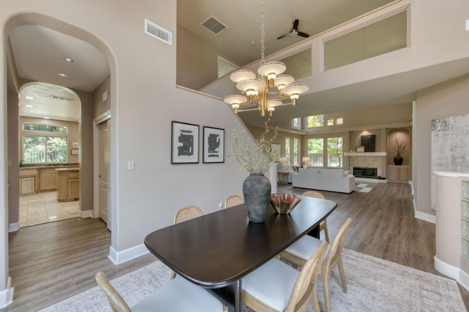 9465 North Madison Ridge Road Fresno, CA 93720 - Photo 5 of 34