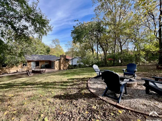 $379,900 | 3129 Ranger Drive, Lawrence, KS 66049