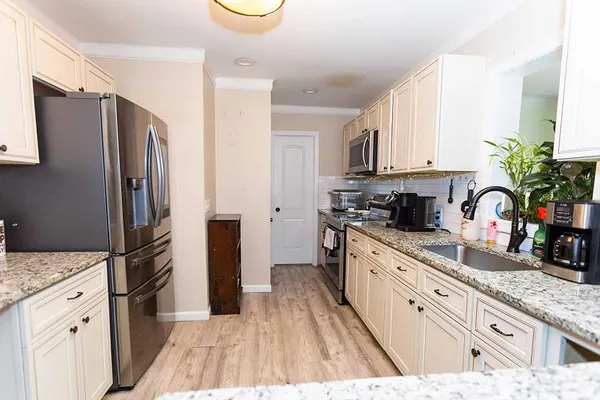 $450,000 | 213 Hartford Pike, Foster, RI 02825
