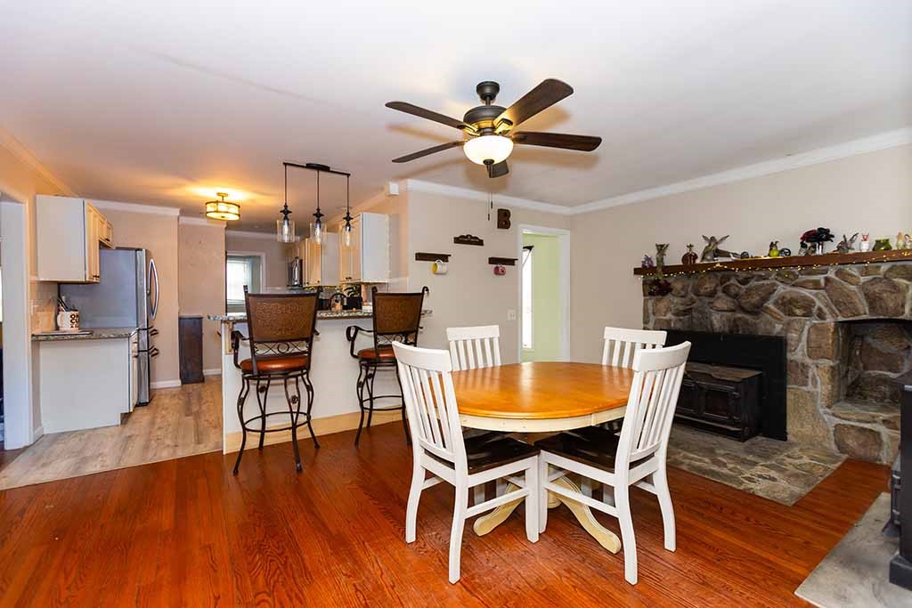213 Hartford Pike Foster, RI 02825 - Photo 6 of 44