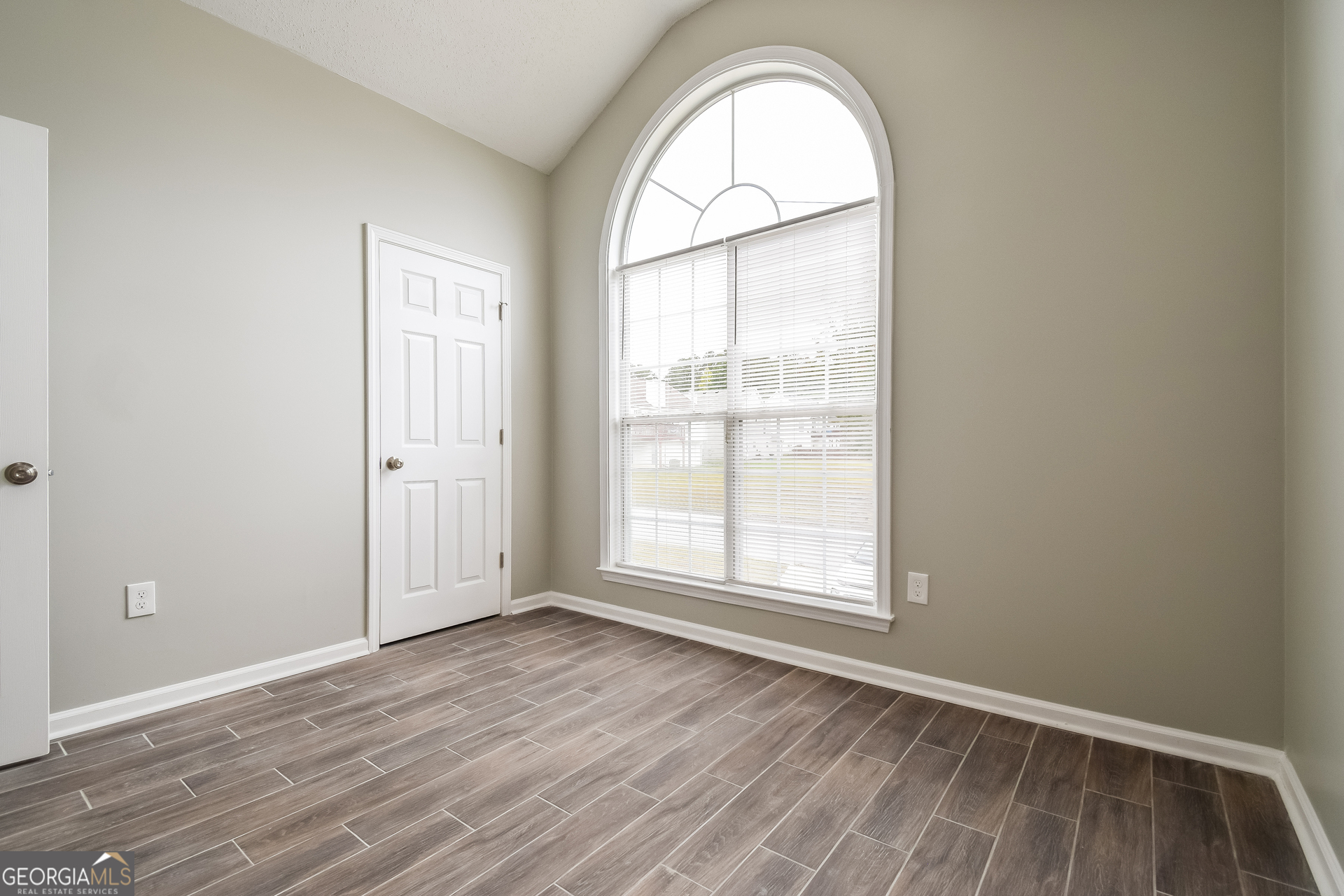 9407 Rollinghills Drive Jonesboro, GA 30238 - Photo 11 of 17