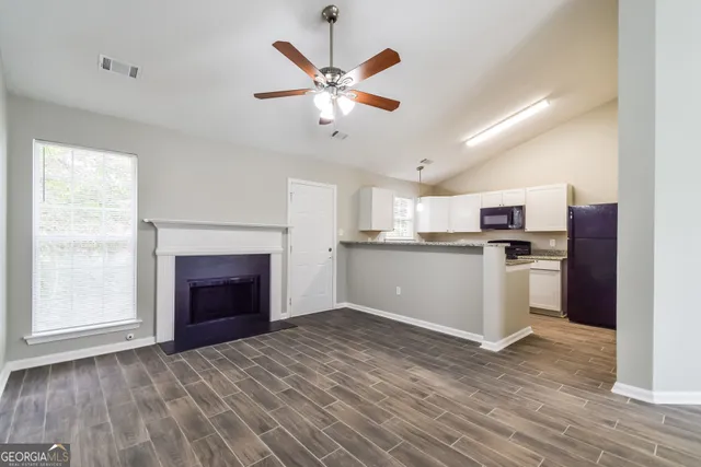 $2,060 | 9407 Rollinghills Drive, Jonesboro, GA 30238