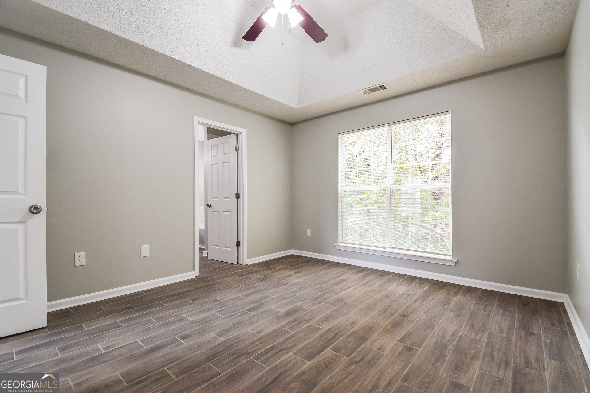 9407 Rollinghills Drive Jonesboro, GA 30238 - Photo 8 of 17