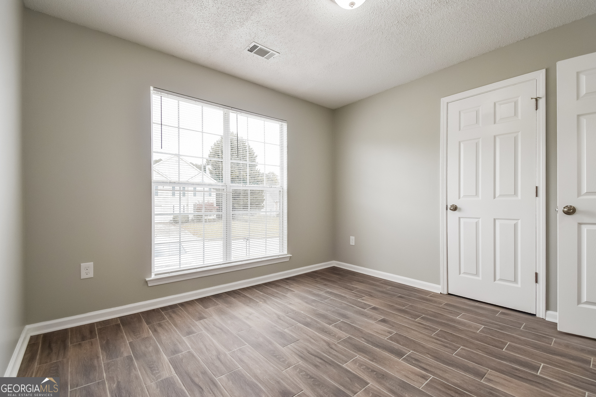 9407 Rollinghills Drive Jonesboro, GA 30238 - Photo 10 of 17