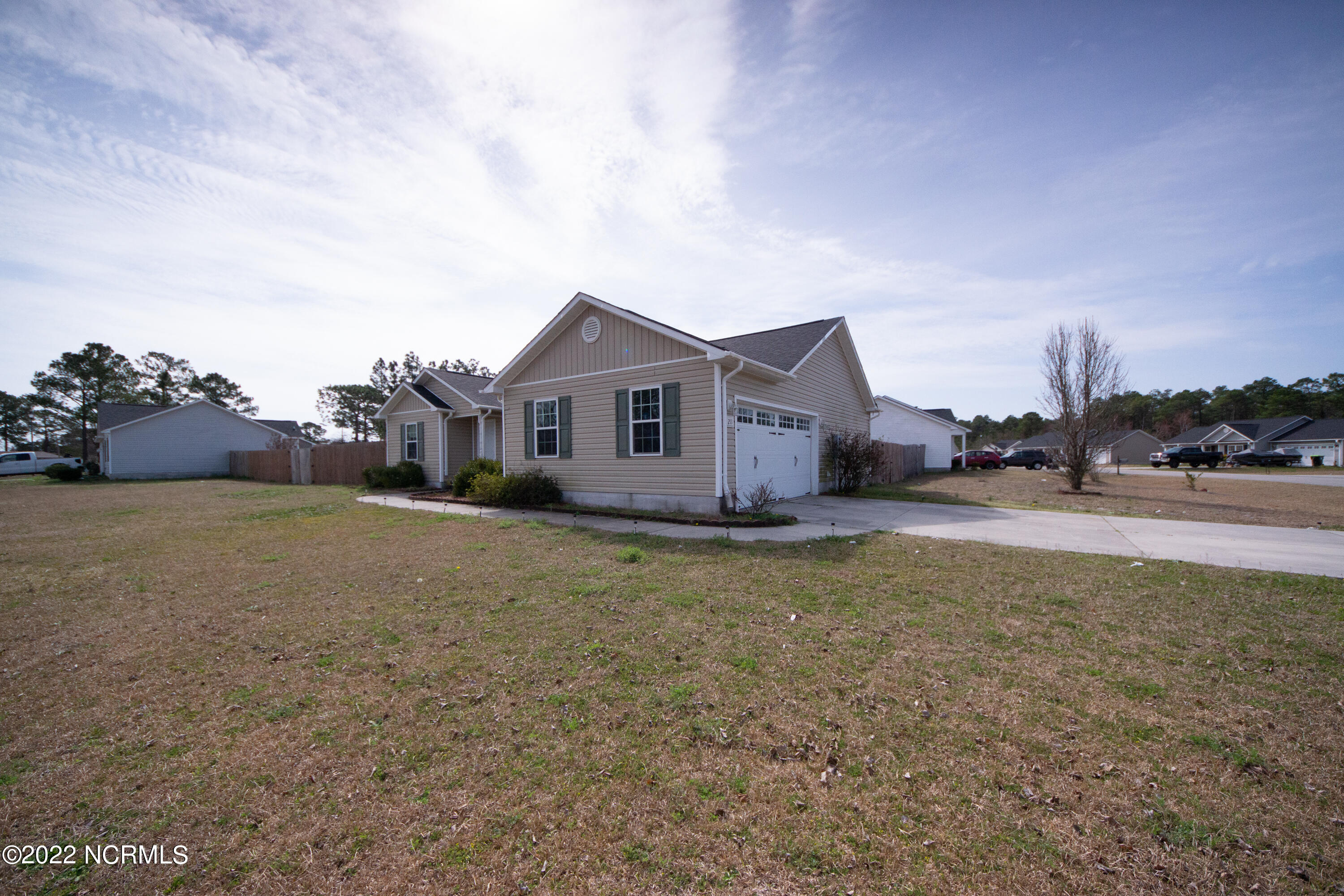 211 Michel Court Hubert, NC 28539 - Photo 6 of 39 DSC01312