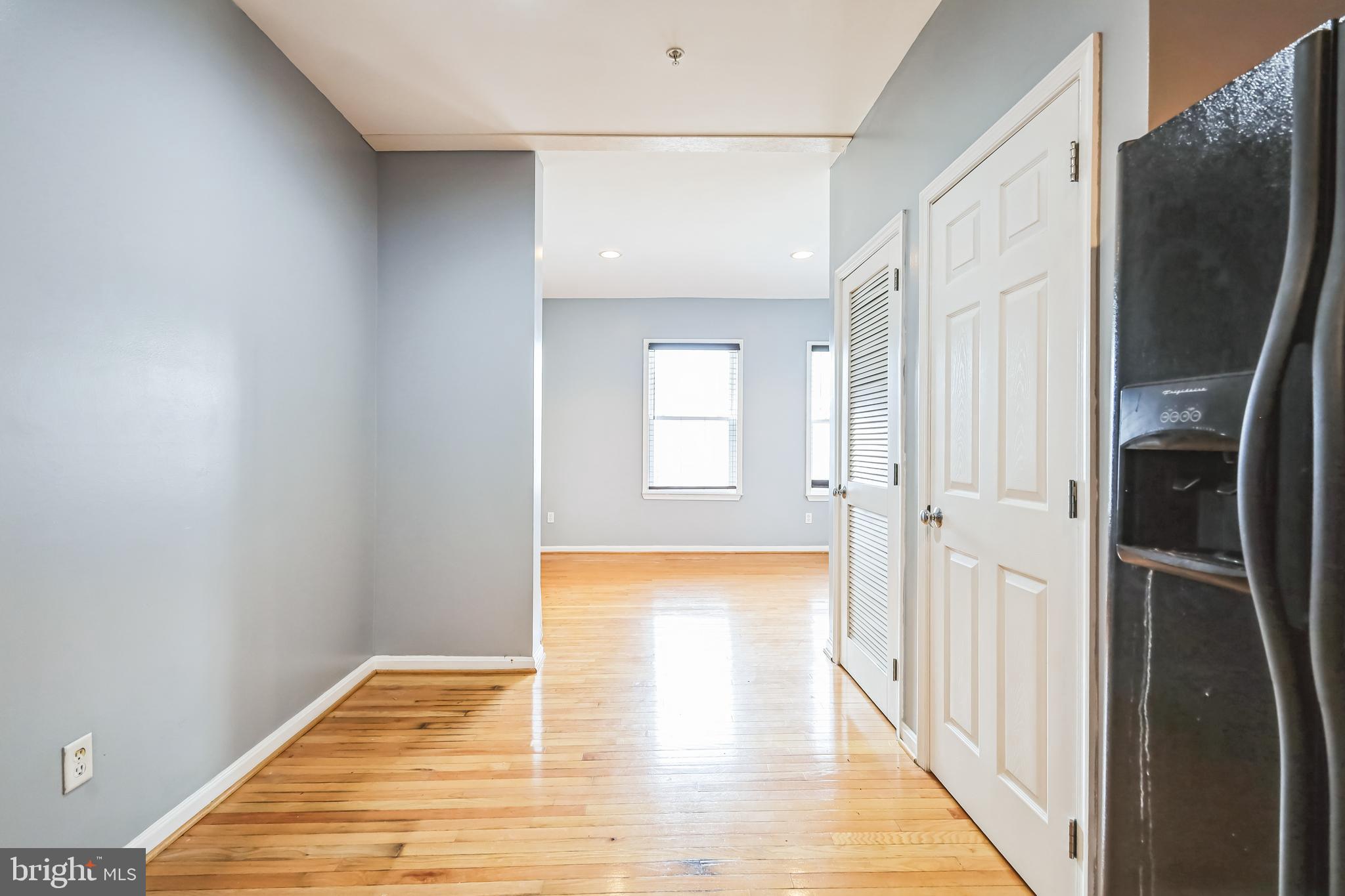 610 Irving Street Northwest, Unit 105 Washington, DC 20010 - Photo 25 of 28 a view of empty room