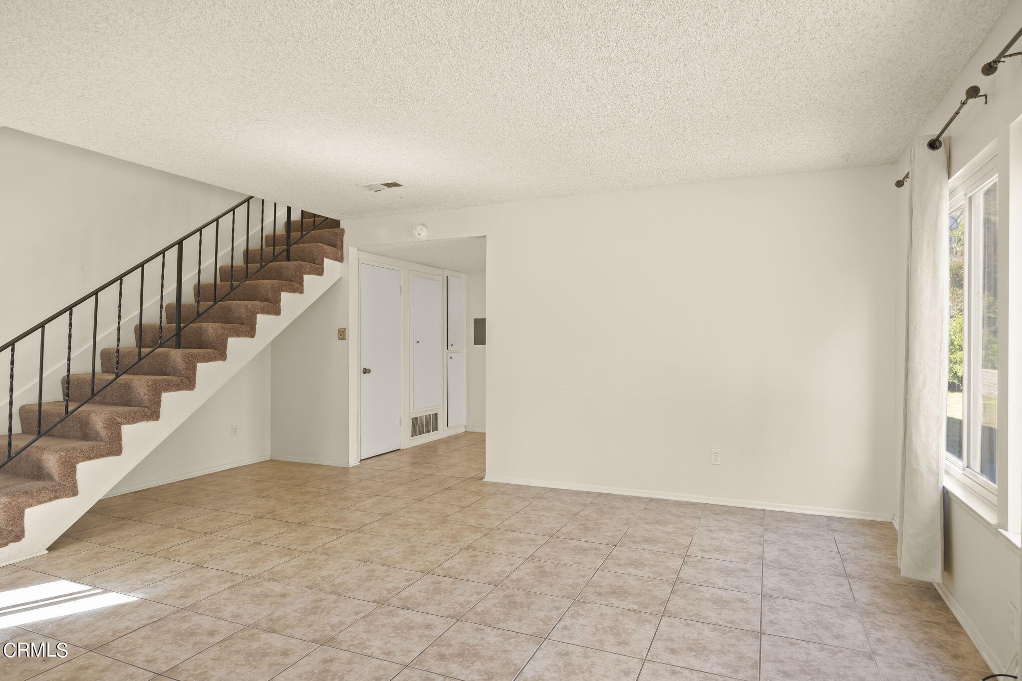 1106 Ojai Road Santa Paula, CA 93060 - Photo 25 of 45 a view of entryway and hall with wooden floor