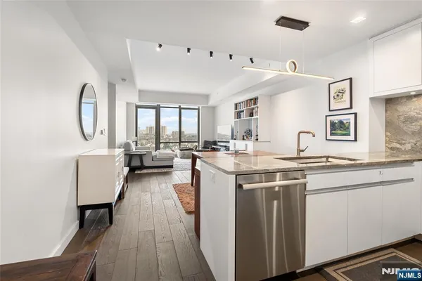 $725,000 | 320 Adolphus Avenue, Unit PH 02, Cliffside Park, NJ 07010