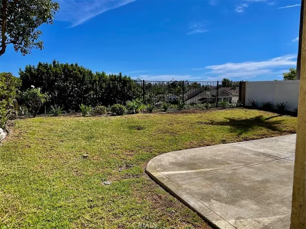 $5,500 | 24922 Eaton Lane, Laguna Niguel, CA 92677