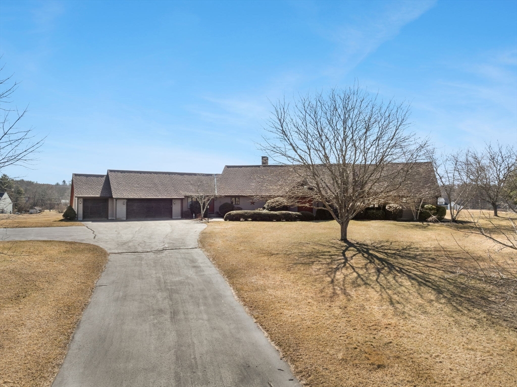5 Friend Street Assonet, MA 02702 - Photo 4 of 42 Gallery Image 4