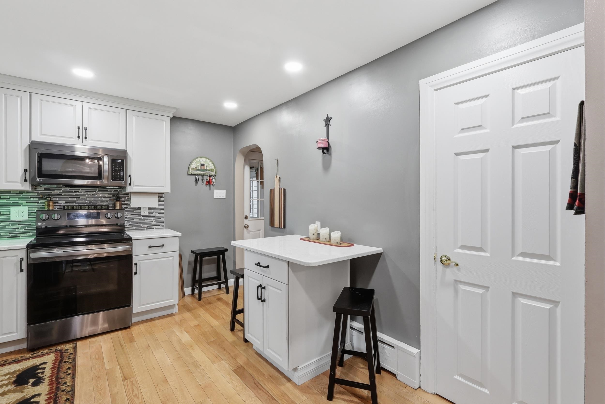 19 Patton Street Rochester, NH 03867 - Photo 3 of 36