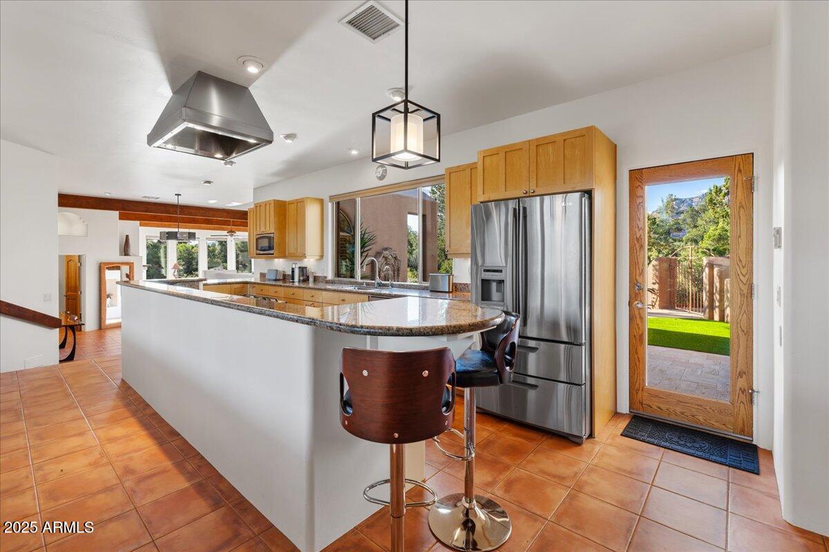 145 Highland Road Sedona, AZ 86336 - Photo 33 of 62 17-Kitchen