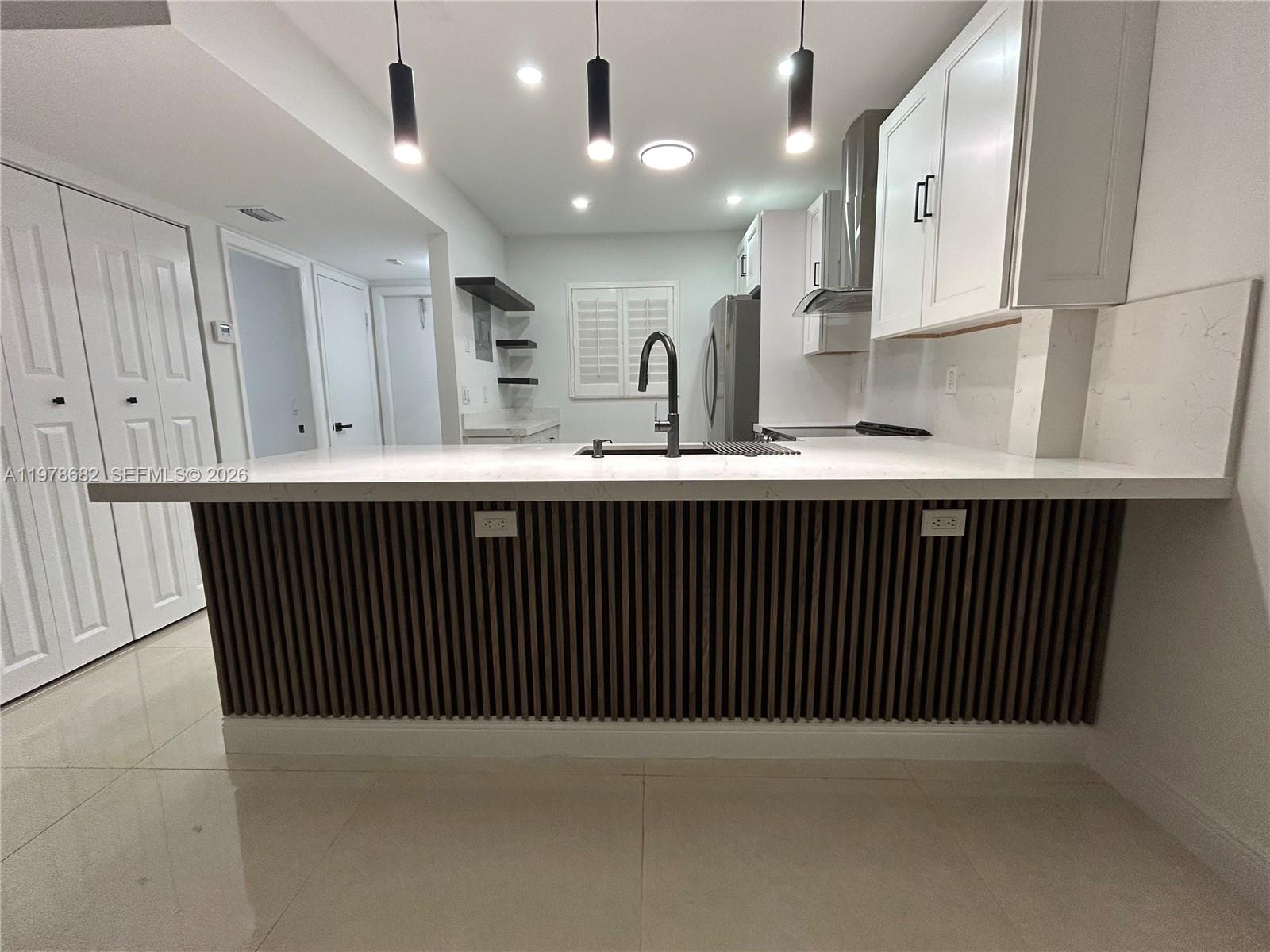 300 Berkley Road, Unit 108 Hollywood, FL 33024 - Photo 15 of 41