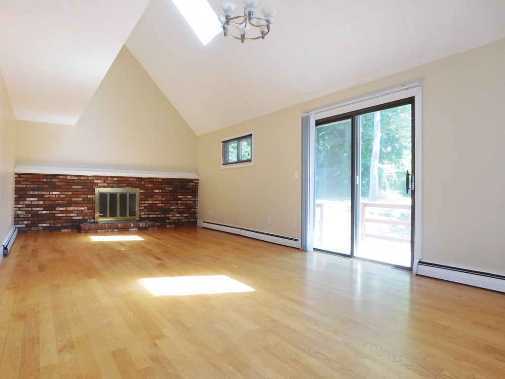 94 Greensboro Road Dedham, MA 02026 - Photo 6 of 28 Gallery Image 6