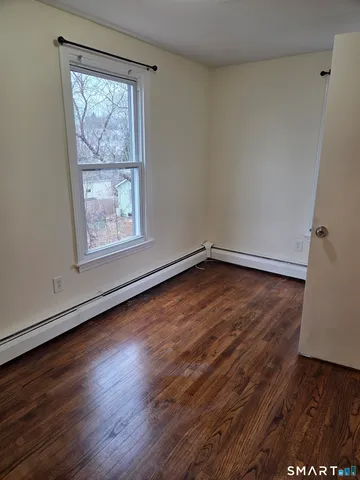 $2,000 | 3 Botsford Street, Unit 2, Meriden, CT 06451