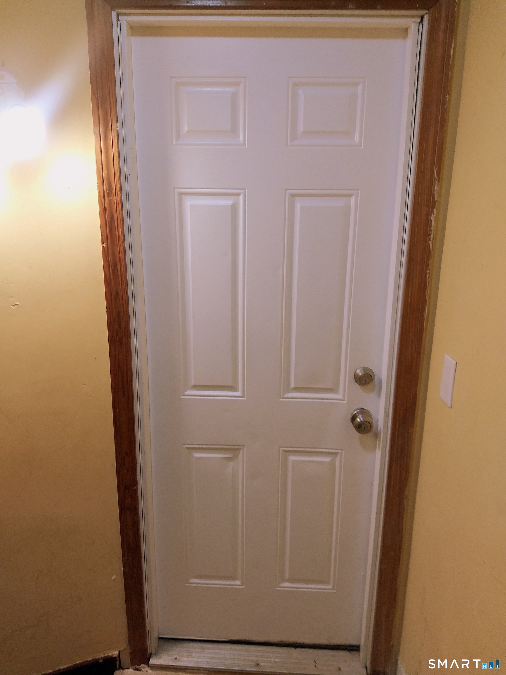 3 Botsford Street, Unit 2 Meriden, CT 06451 - Photo 2 of 27 a view of front door