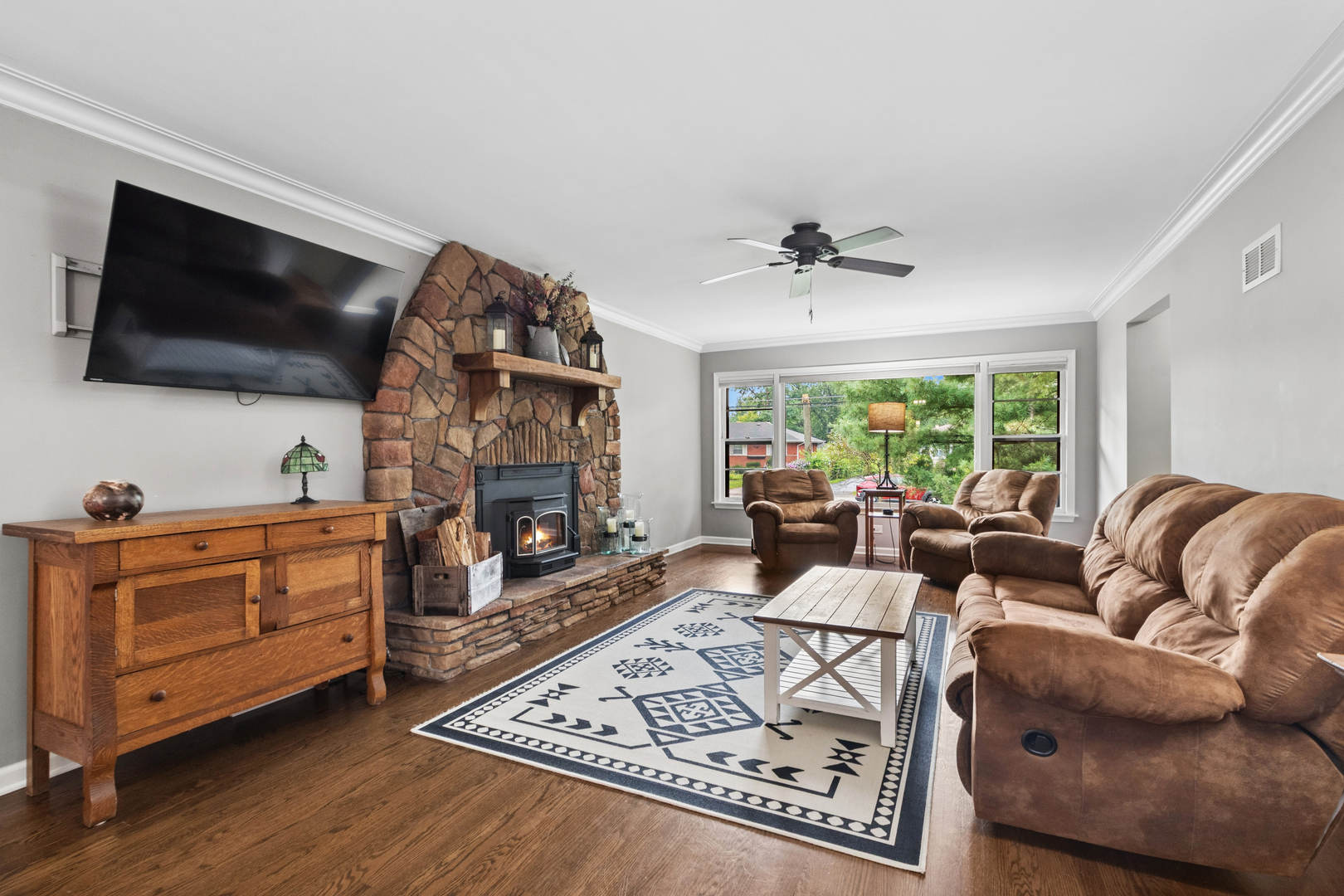 1850 Terrace Road Homewood, IL 60430 - Photo 3 of 37 Gallery Image 3
