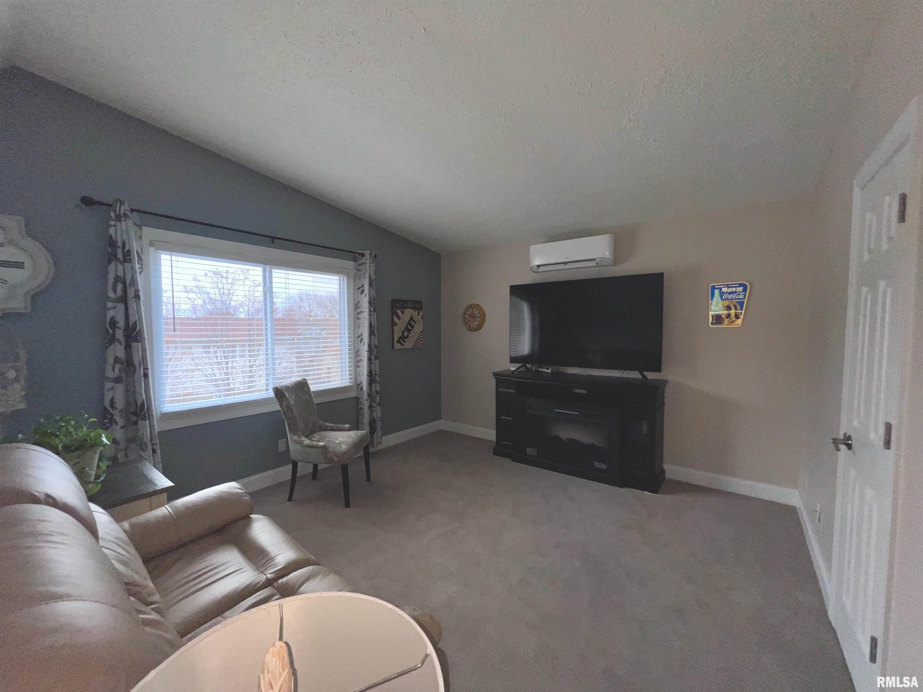 3527 Ridge Court Davenport, IA 52806 - Photo 25 of 37 Gallery Image 25