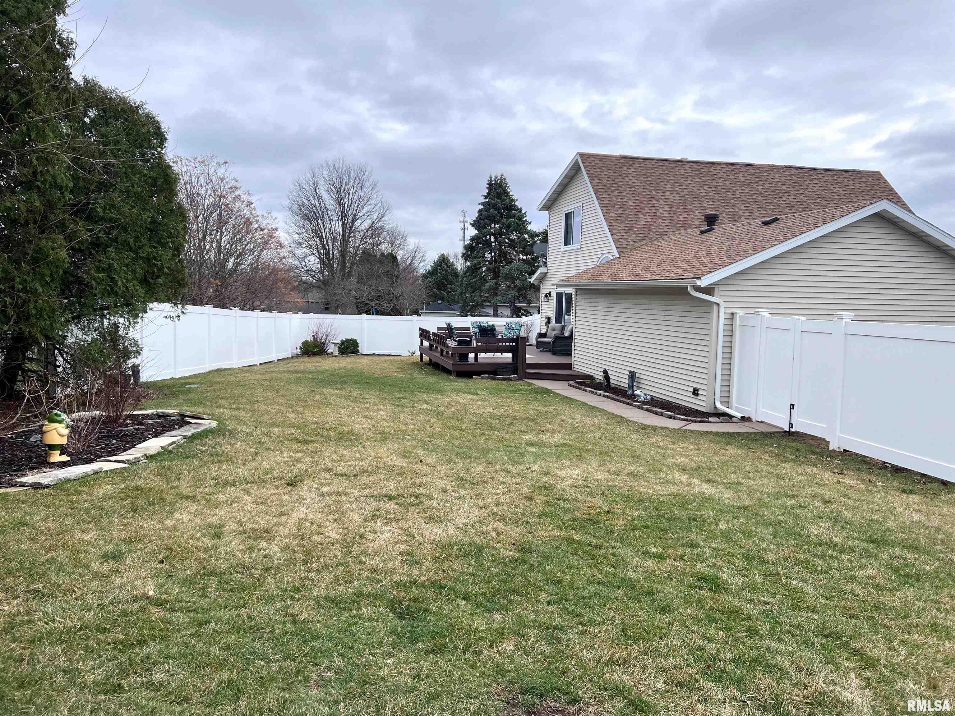 3527 Ridge Court Davenport, IA 52806 - Photo 37 of 37 Gallery Image 37
