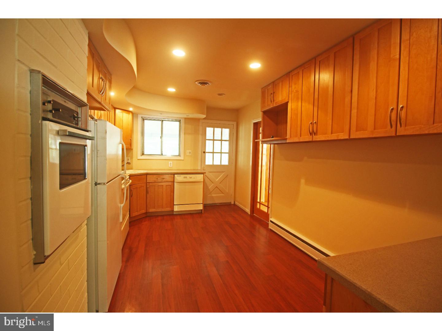 41 Jacalyn Drive Havertown, PA 19083 - Photo 2 of 12 Gallery Image 2